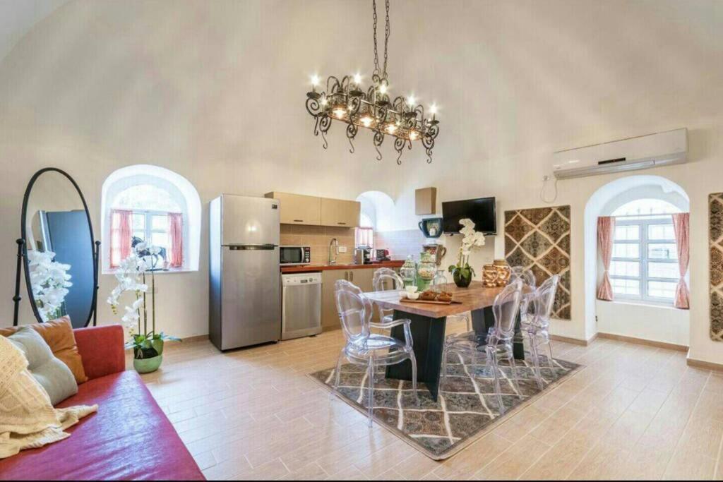Willa Private House 5 Bdr In Mamilla Up To 12 People ! Jerozolima Zewnętrze zdjęcie